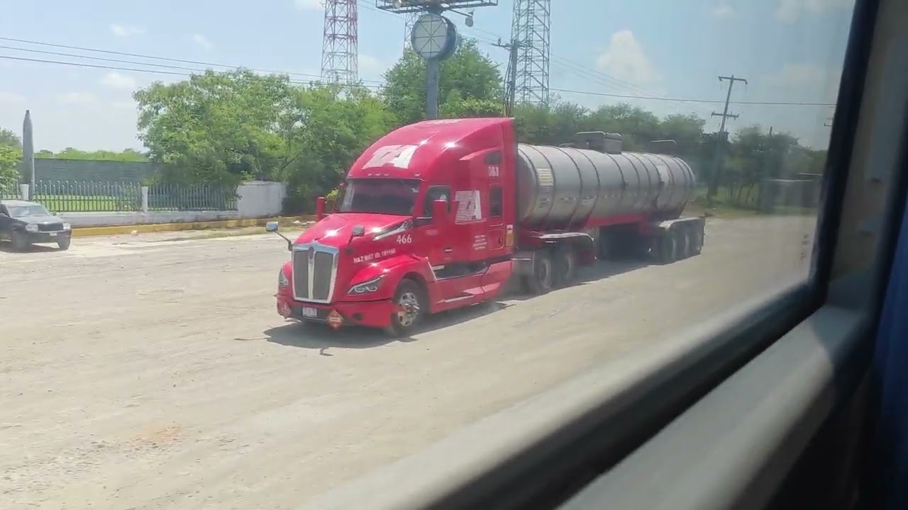Saliendo de Ébano SLP rumbo a Tampico en Autonaves Gran Confort