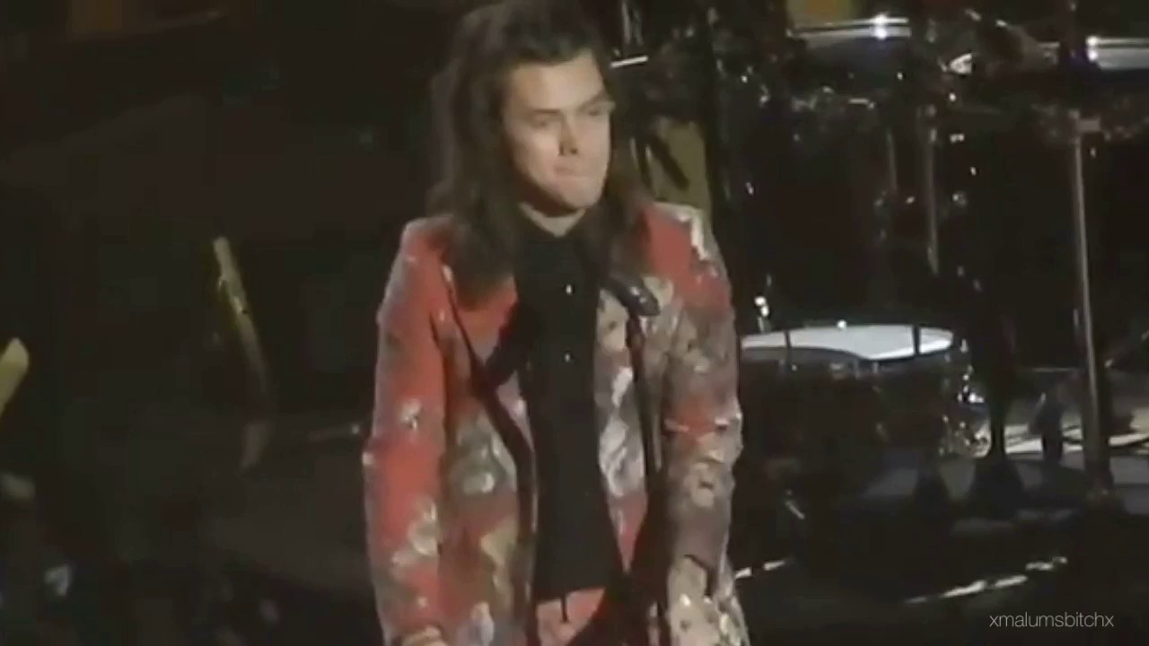 1D's last performance x This Is Me