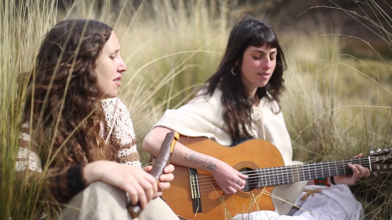 Shahaf Shvarzman & Sahar Hofi - Mãe Divina