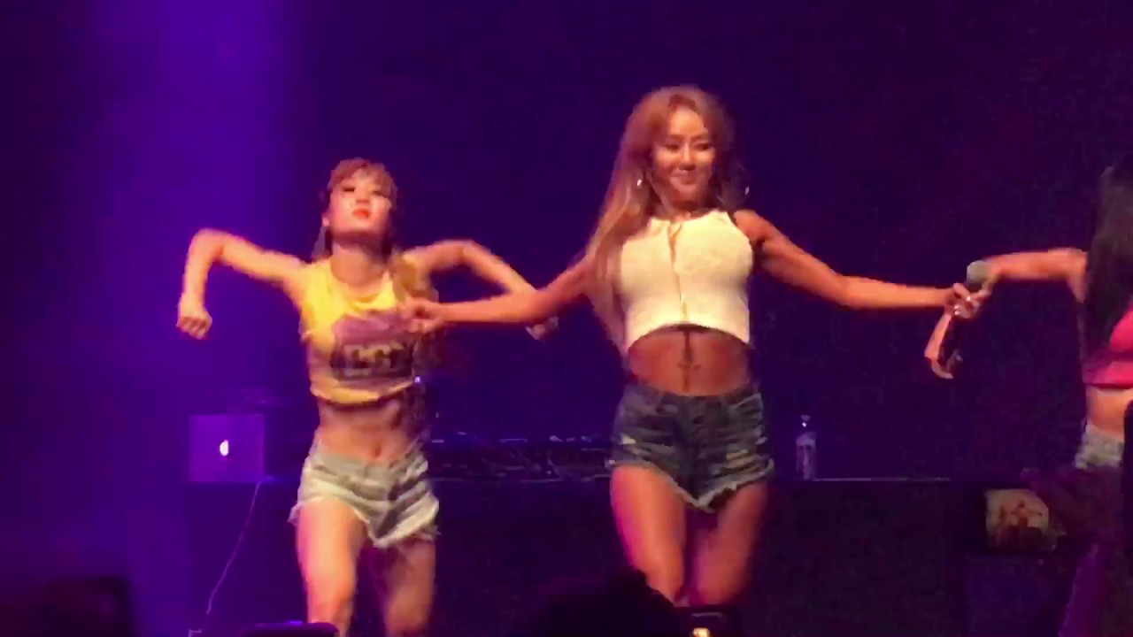 170319 Hyorin LA Showcase - Massage