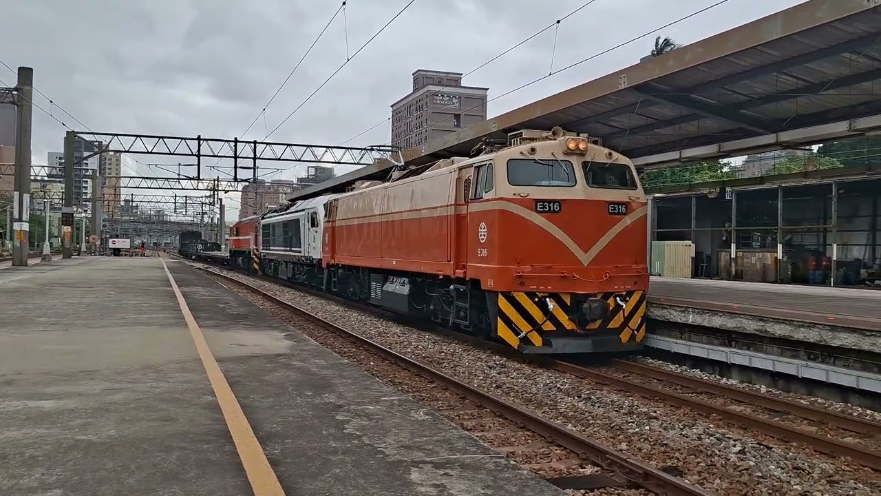 2026/1/21 貨物列車新竹站進站