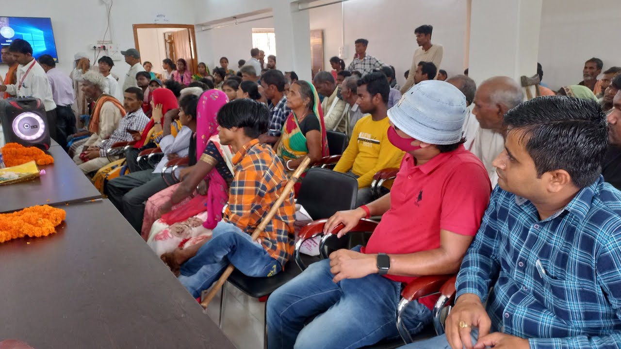 #muzaffarpur दिव्यांगों के लिए प्रखंड में हुई बैठक #सरकारी सुविधा की दी गई जानकारी देखें.. BiharNews