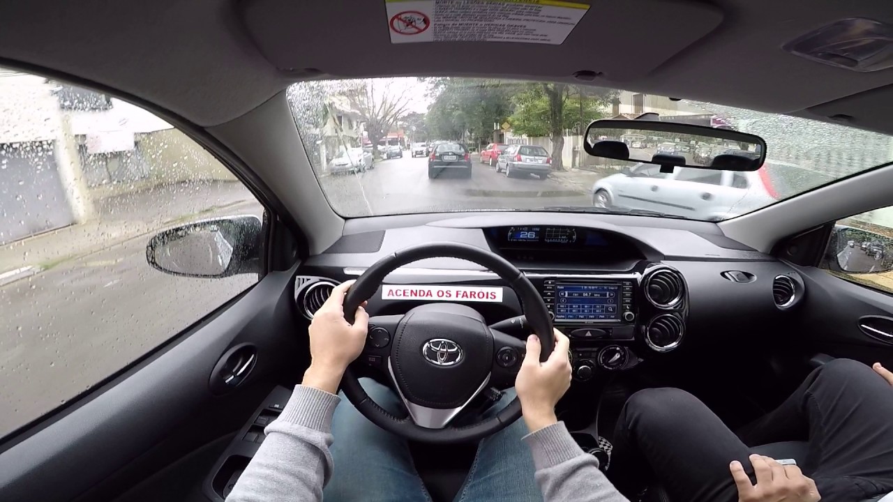 Avaliação | Toyota Etios 1.5 Automático Sedan 2017 Test Drive Onboard POV GoPro