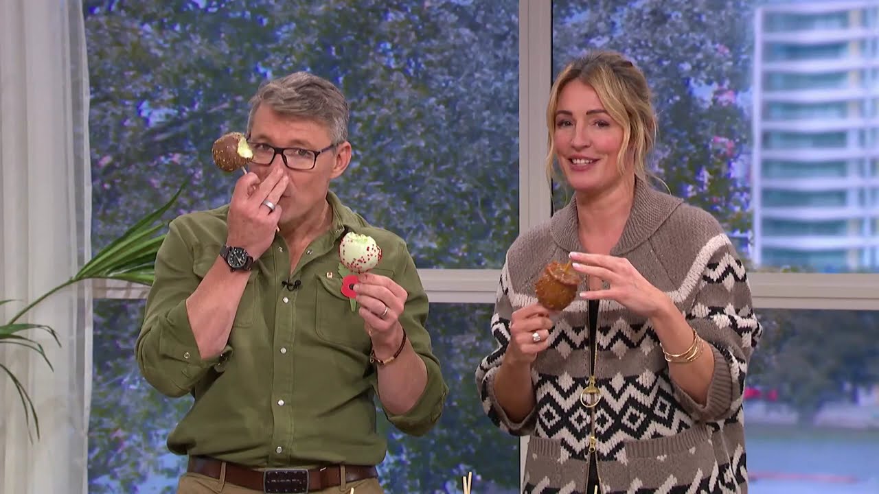 Cat Deeley chips her tooth and double fisting - This Morning 5th & 6th Nov 2025