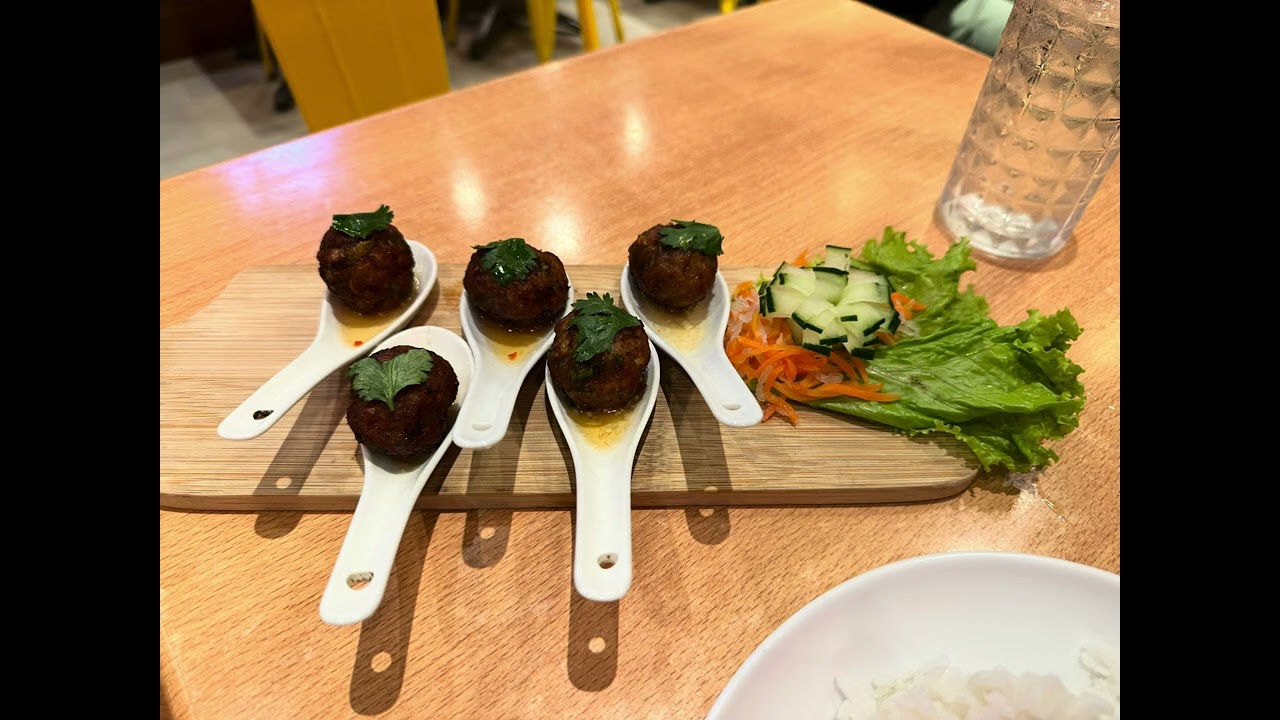 A quick stop at Pho Saigon
