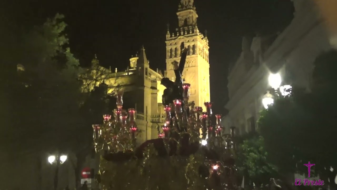 Semana Santa 2024. Cristo de la Salud de la Candelaria en Plaza del Triunfo