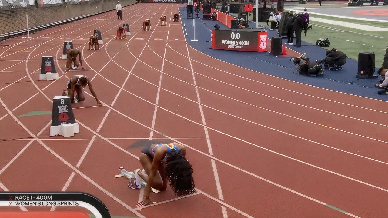 OMG The Fastest Women's 400m | She BROKE the Field!