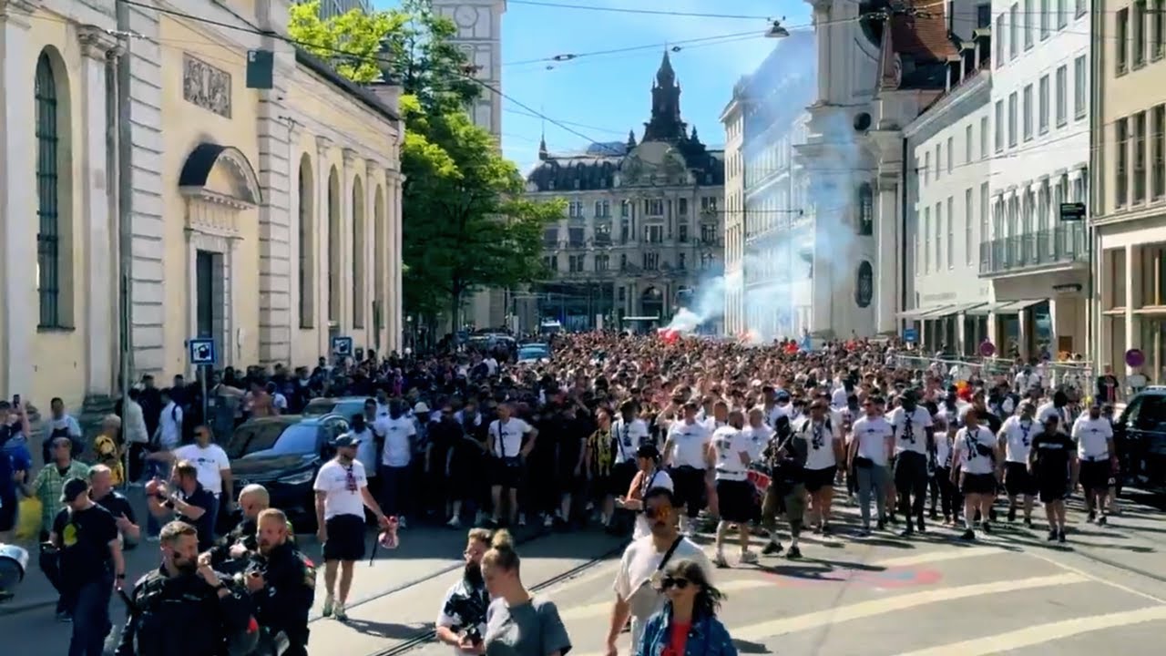 PSG - Inter | Corteo Psg Fans in München - Le cortège des ultras parisiens en Munich