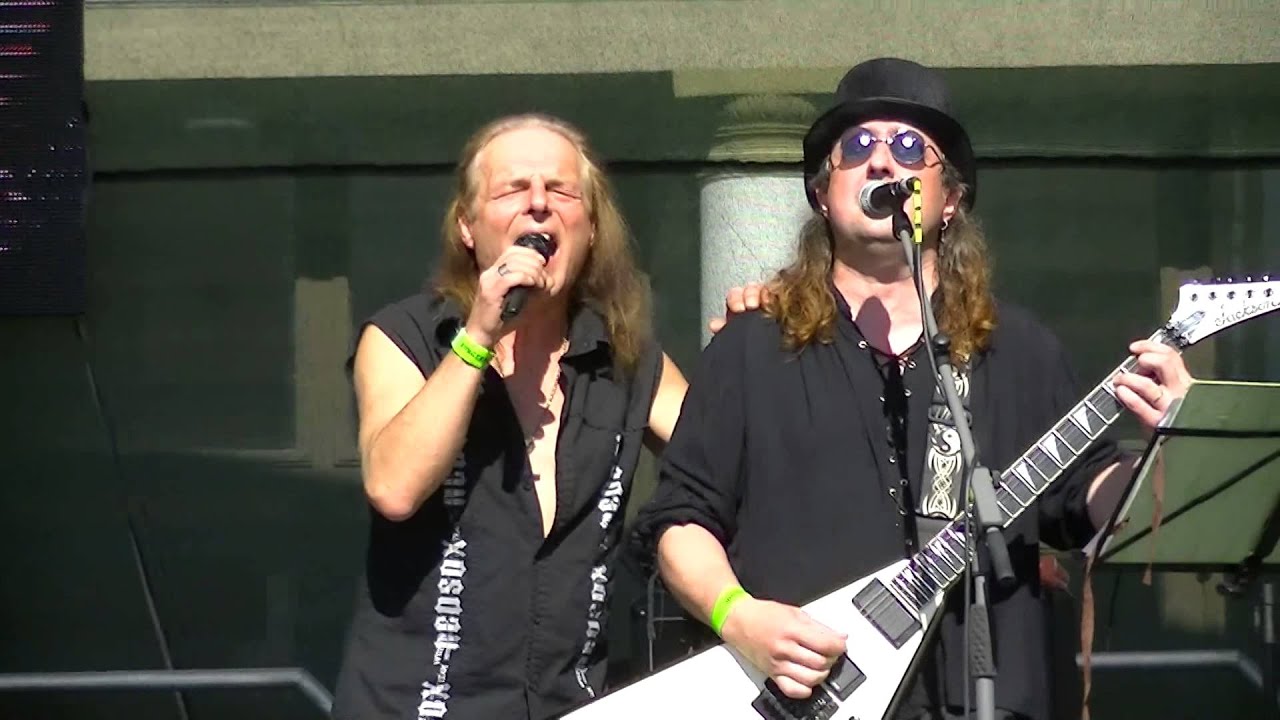 SALIERI Musíš při mě stát (live 2015)