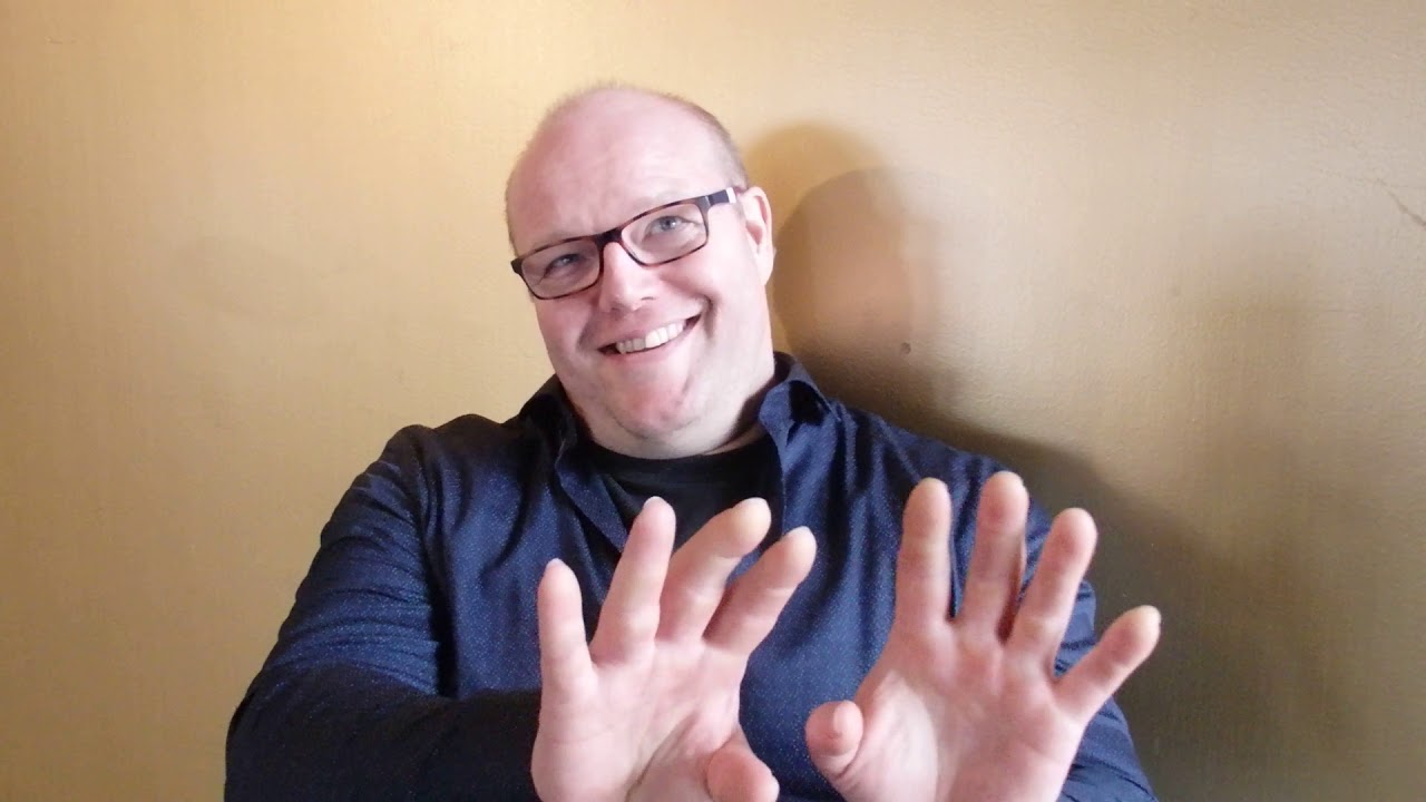 Haastattelussa Panu Vauhkonen &ndash; Suomen hauskin mies -pressi (2018)