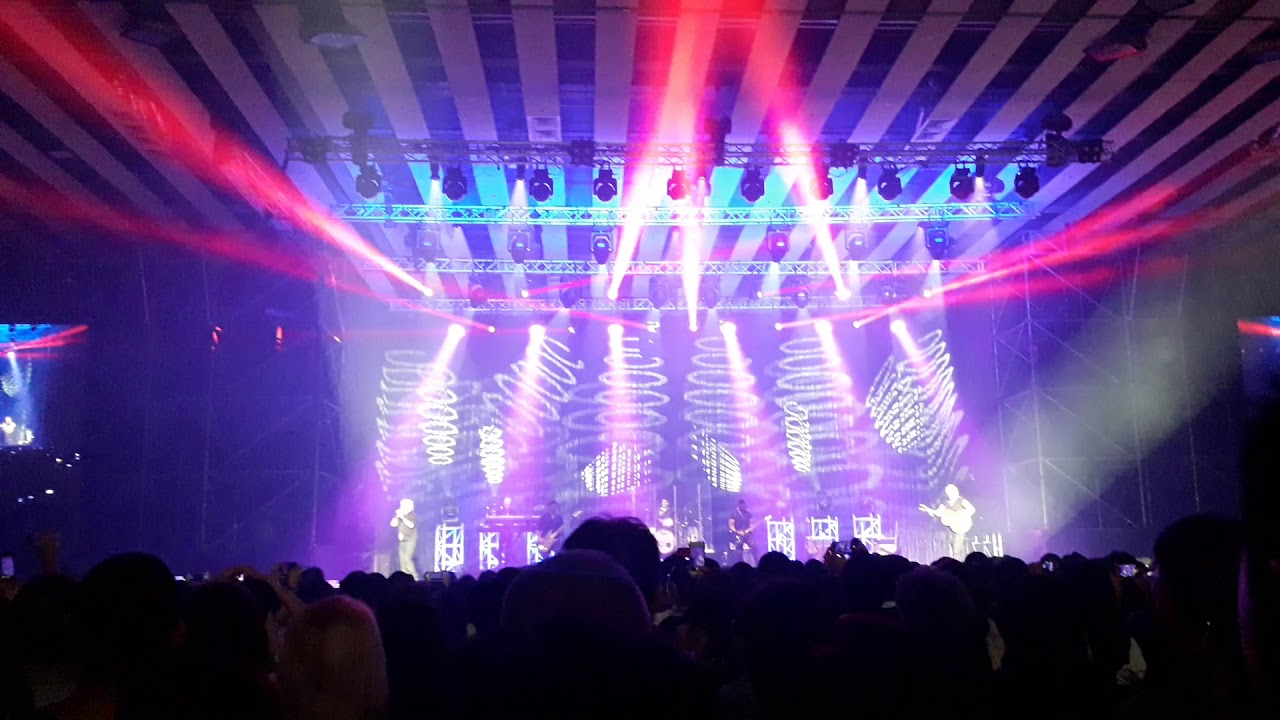 Air supply 空中補給 - All out of love. live at @台灣大學體育館 20180603