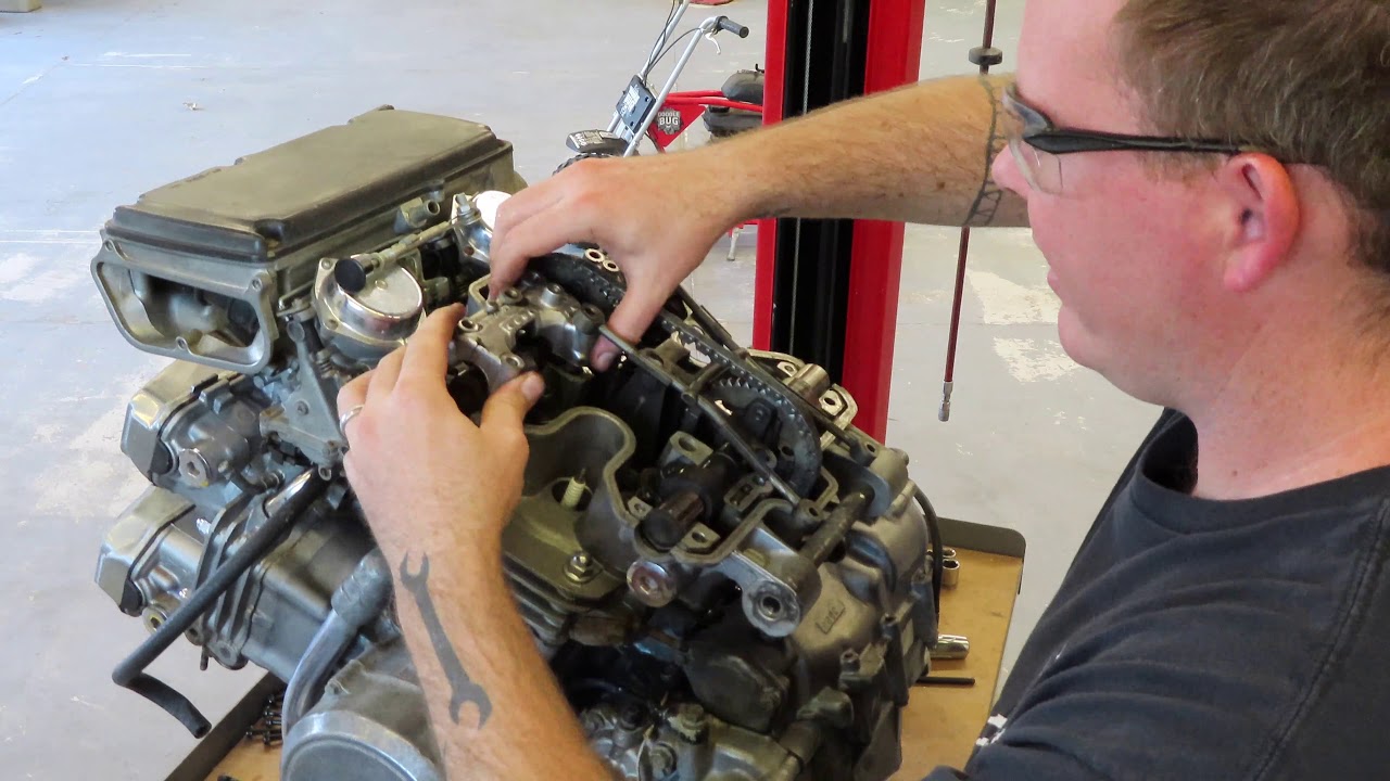 1987 Honda Magna Restoration - Engine Rebuild (kinda) - Part 4