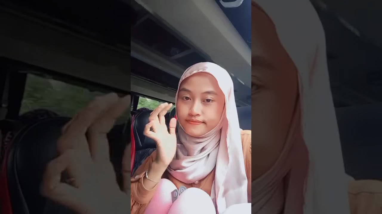 DALAM BIS JALAN-JALAN DIJOGJA KALA ITU