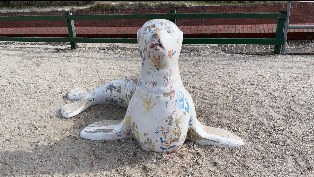 Holiday in Borkum, Germany: Beach, food and island charm!