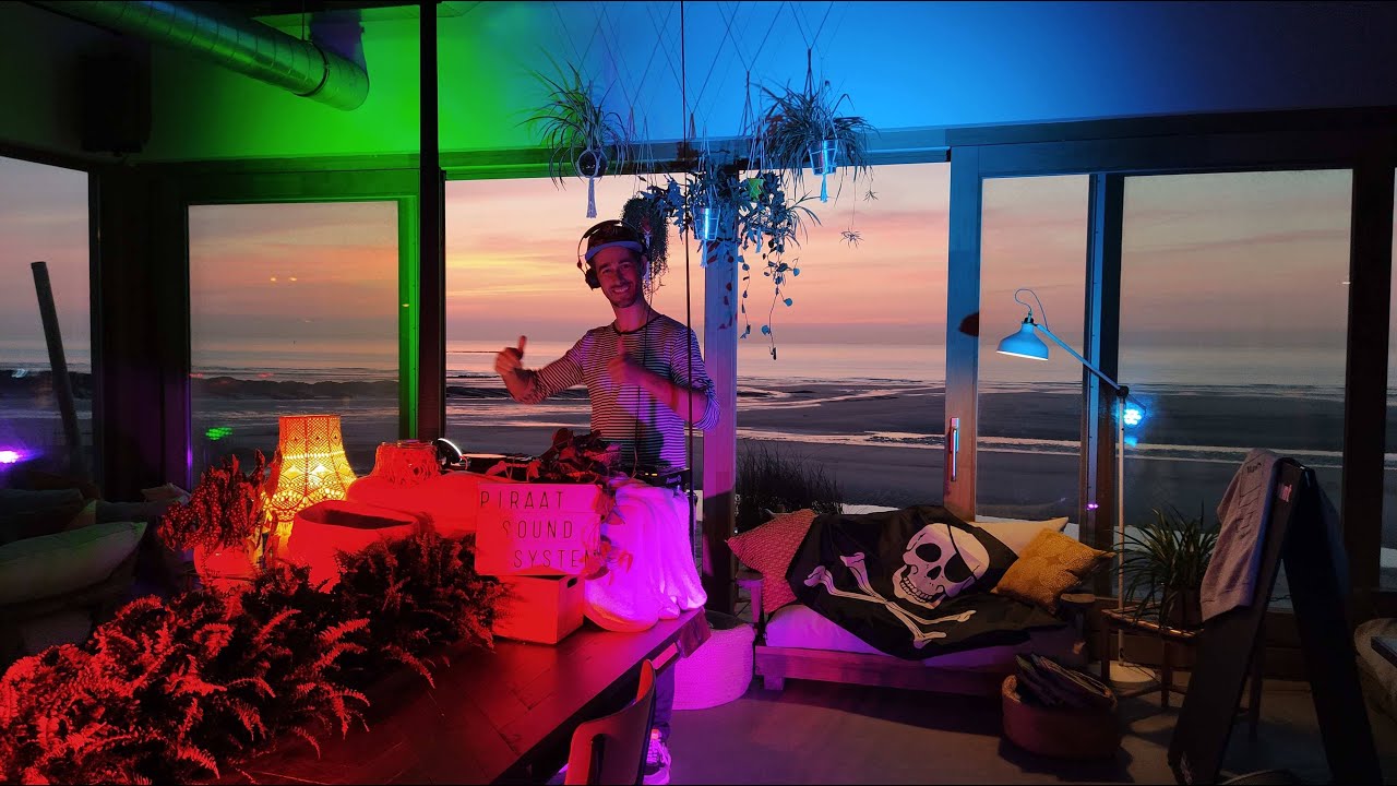 Piraat Soundsystem Live Sunset Session at Surfing Elephant Beachclub Wenduine