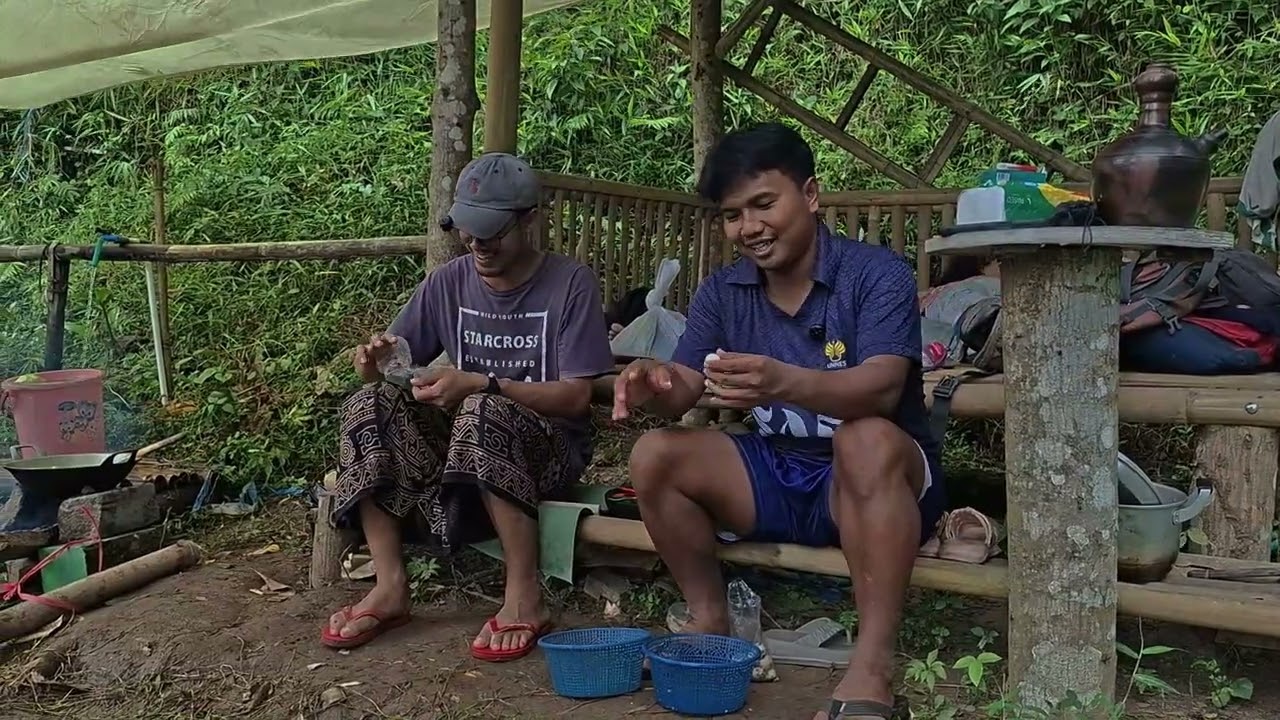 AKU DAN TEMAN TEMANKU MASAK SAYUR PEPAYA DAN BELUT GORENG HASIL KEBUN KAKUNG - MASAK PART 2