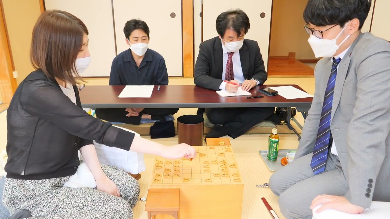 第64期王位戦予選 石田直裕五段 対 西山朋佳女流二冠 【感想戦】