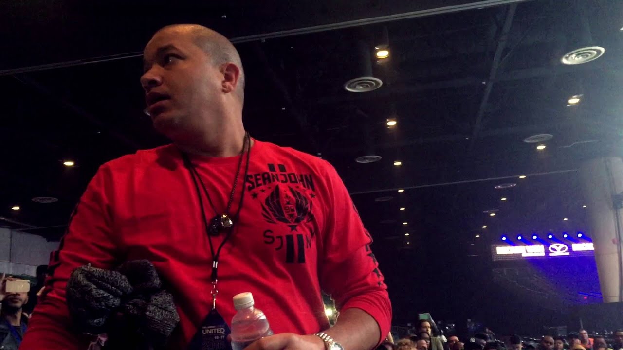 Johnny Wimbrey Swing The Bat - WorldVentures UNITED 2016