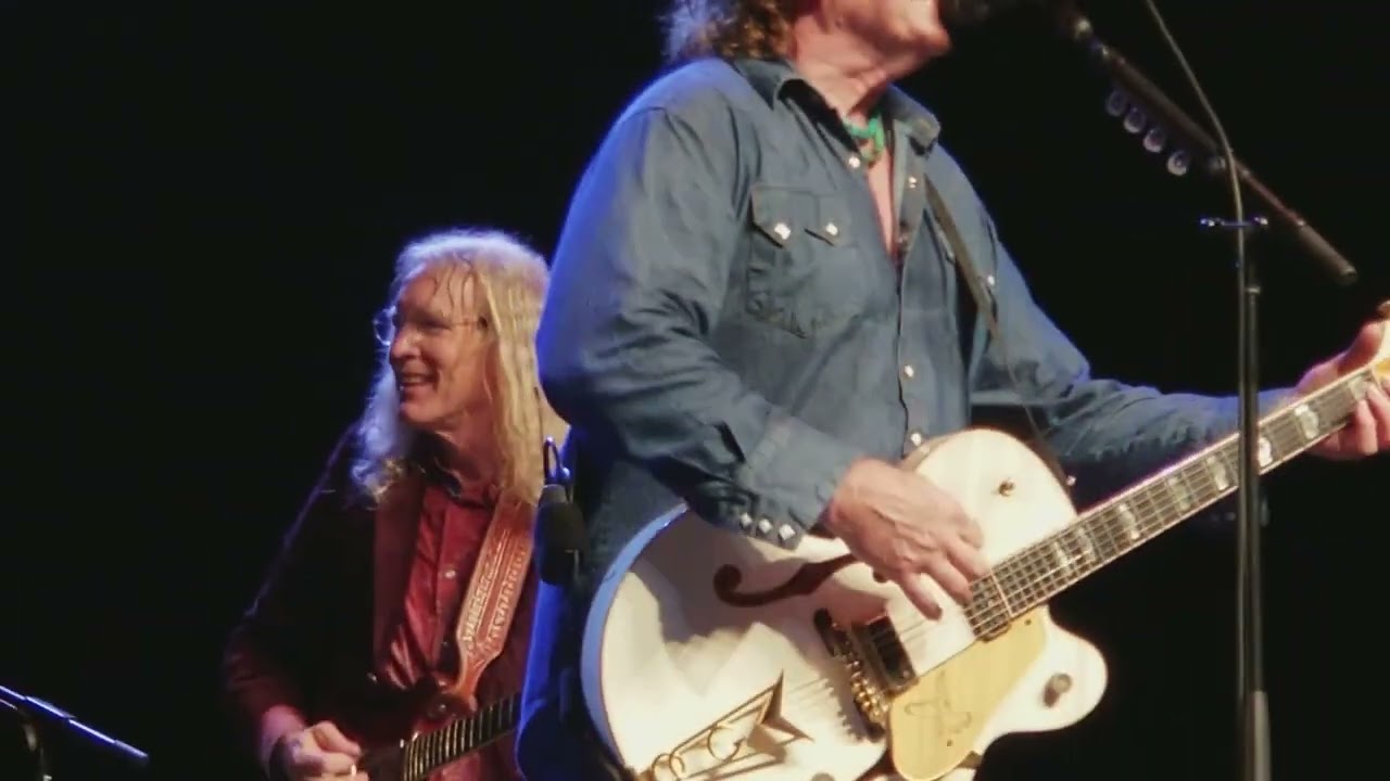 Henry Paul & The Outlaws (Live) Green Grass & High Tide