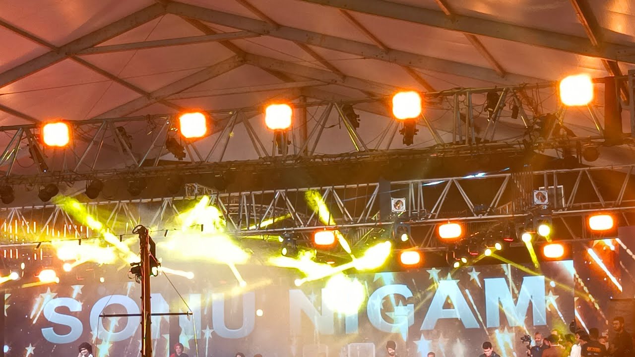 Enagali munde sagali sung by Sonu Nigam |Live performance| yuva dasara 2022 # Mysore.