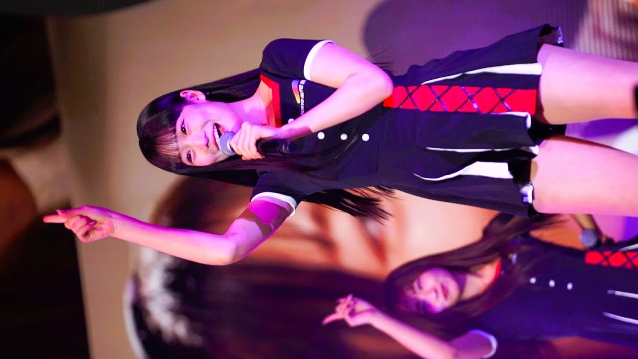 百田汐里さん 2026 東京オートサロンイメージガール a-class LOVE DRIVE!