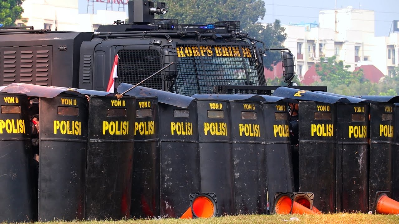POLRES METRO BEKASI GELAR SIMULASI SISTEM PENGAMANAN DALAM KOTA JELANG PILKADA 2024