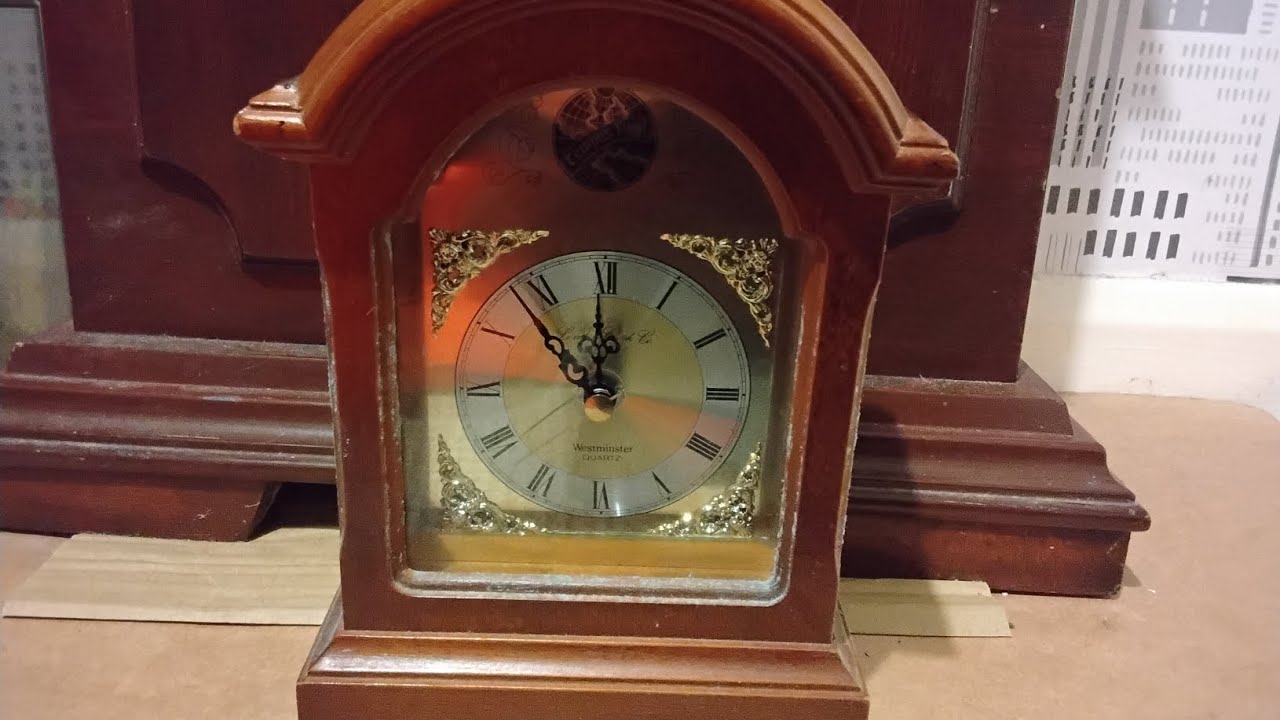 Tempus fugit Westminster chime quarts clock