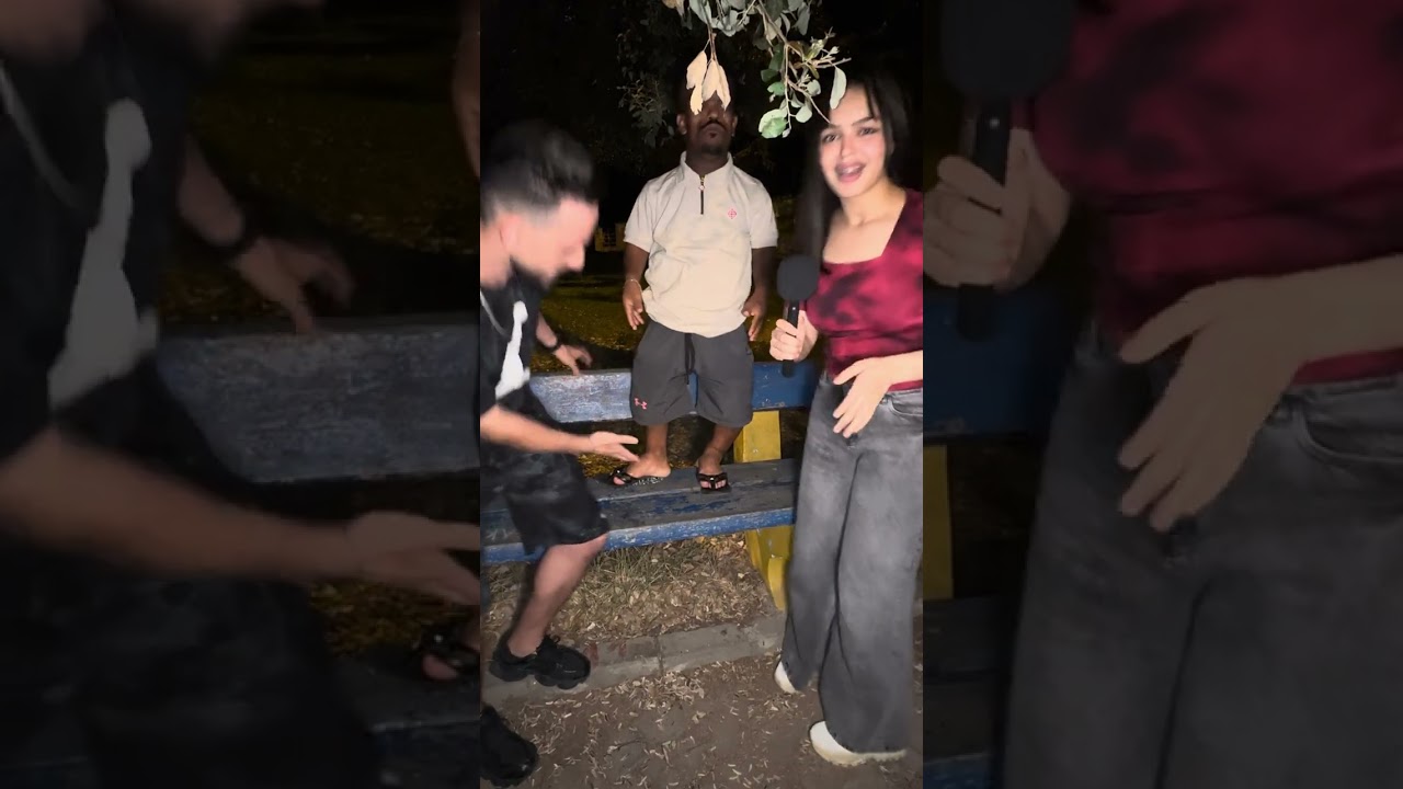 صحبتو حكراتو قالت ليه بغيتو طويل وهو يصعر عليها🤣🤣