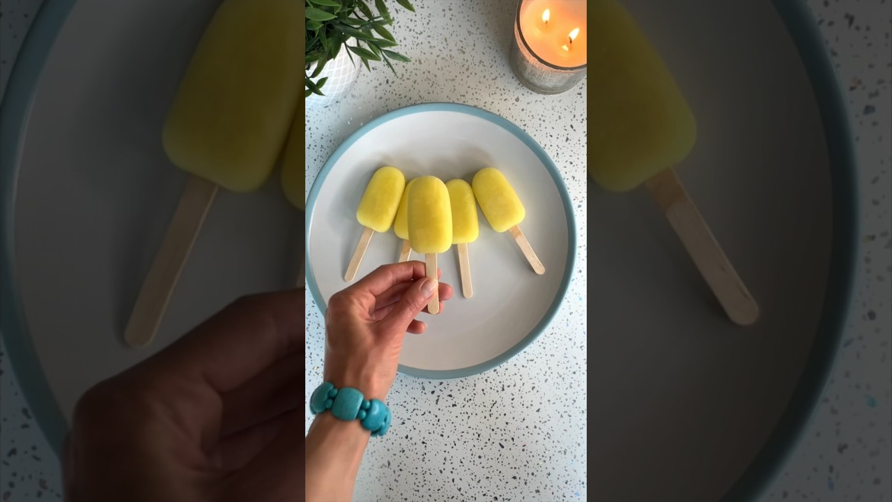 Easy Pineapple Popsicles 🍍😎☀️ #healthydesserts #popsicle #summerrecipes #easyrecipe