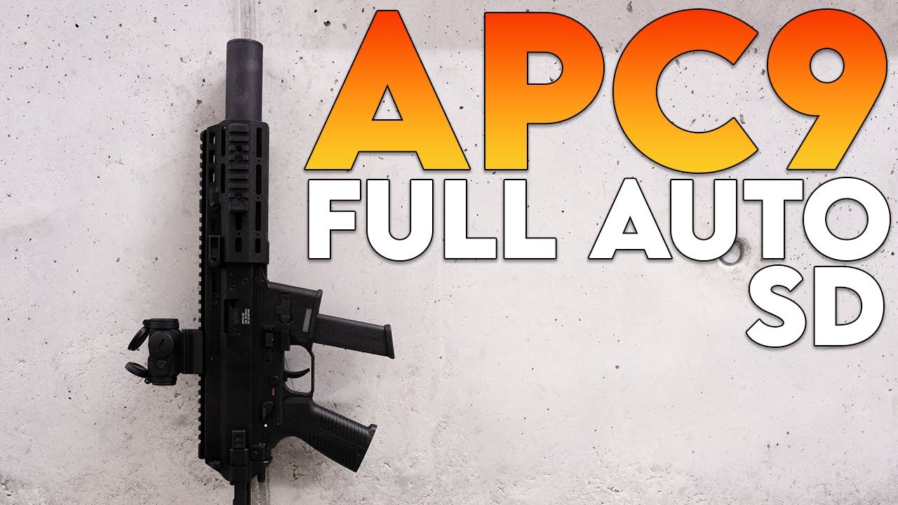 B&T APC9SD во время прогулки по улицам Швейцарии