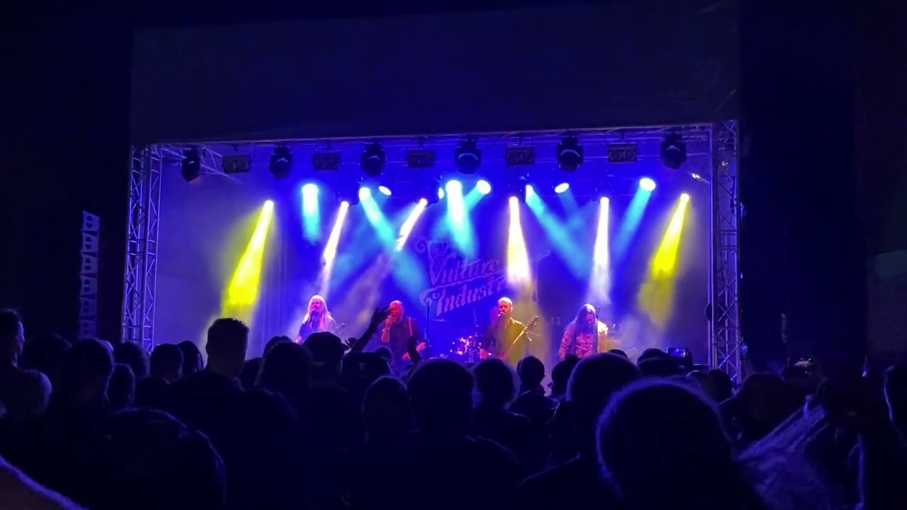 Vulture Industries - Deeper (live at BA2022)