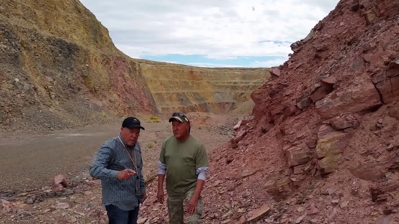 A Geological Moment with Mickey the Mercenary Geologist: Gold Bar Mine, Nevada