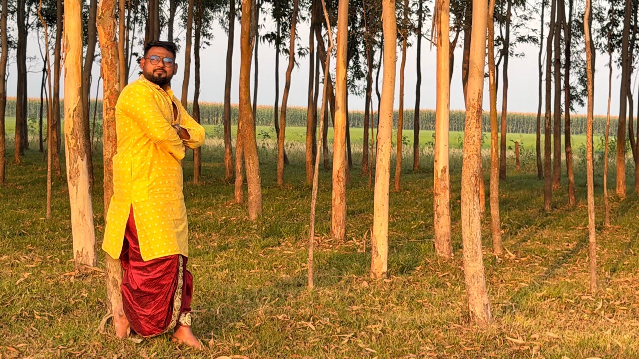 ক্ষণে গোরাচাঁদ ক্ষণে কালা