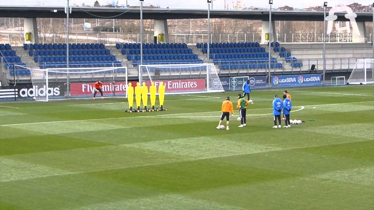 &Aacute;ngel Di Mar&iacute;a vs. Cristiano Ronaldo Freekick Shoot-Out!