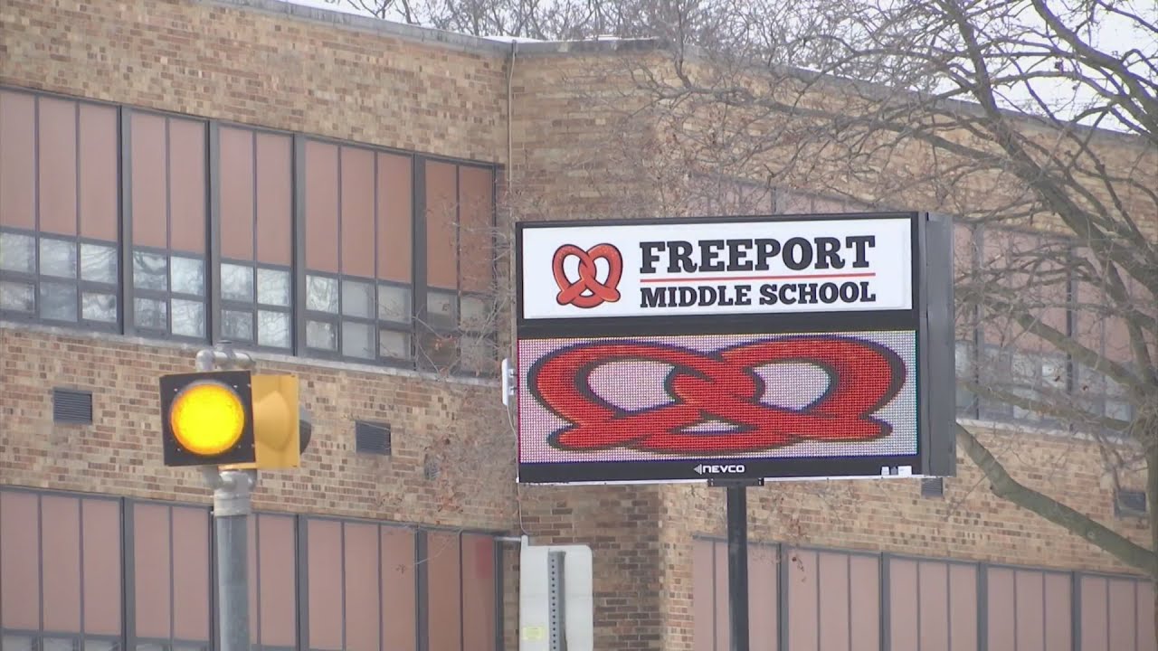 Freeport Middle School employee accused of selling guns