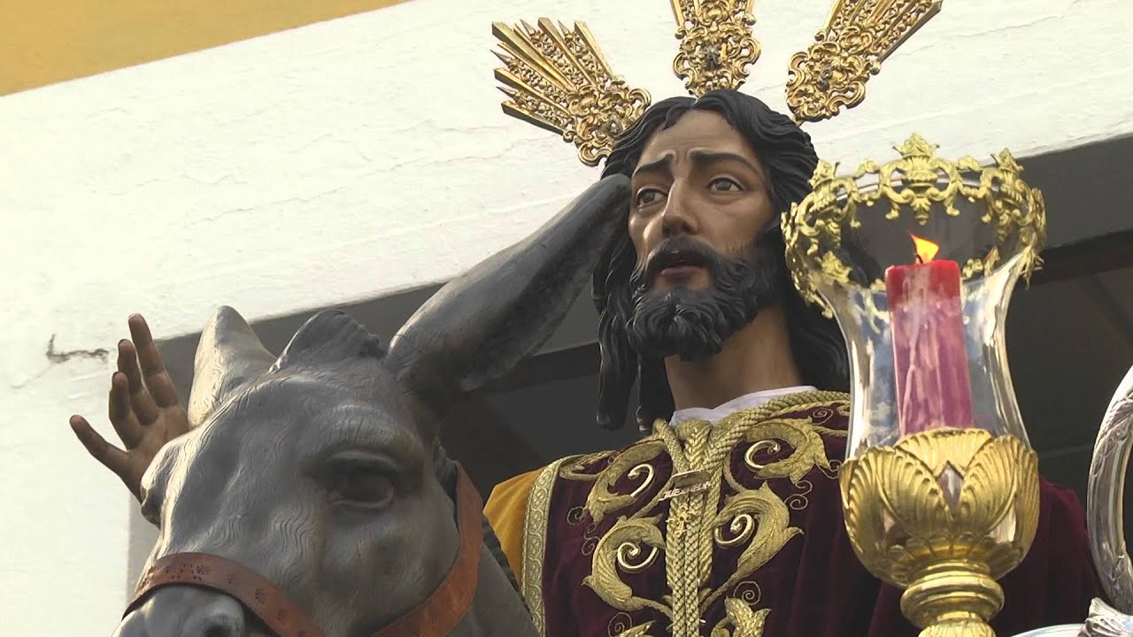 Acompañando a 'La Pollinica' - Semana Santa de Ceuta 2016