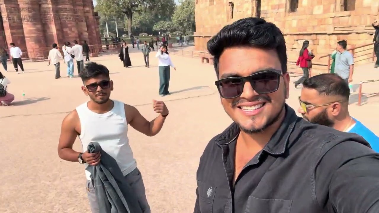 Delhi tour (Qutub Minar, Lotus Temple, Akshat Dham)