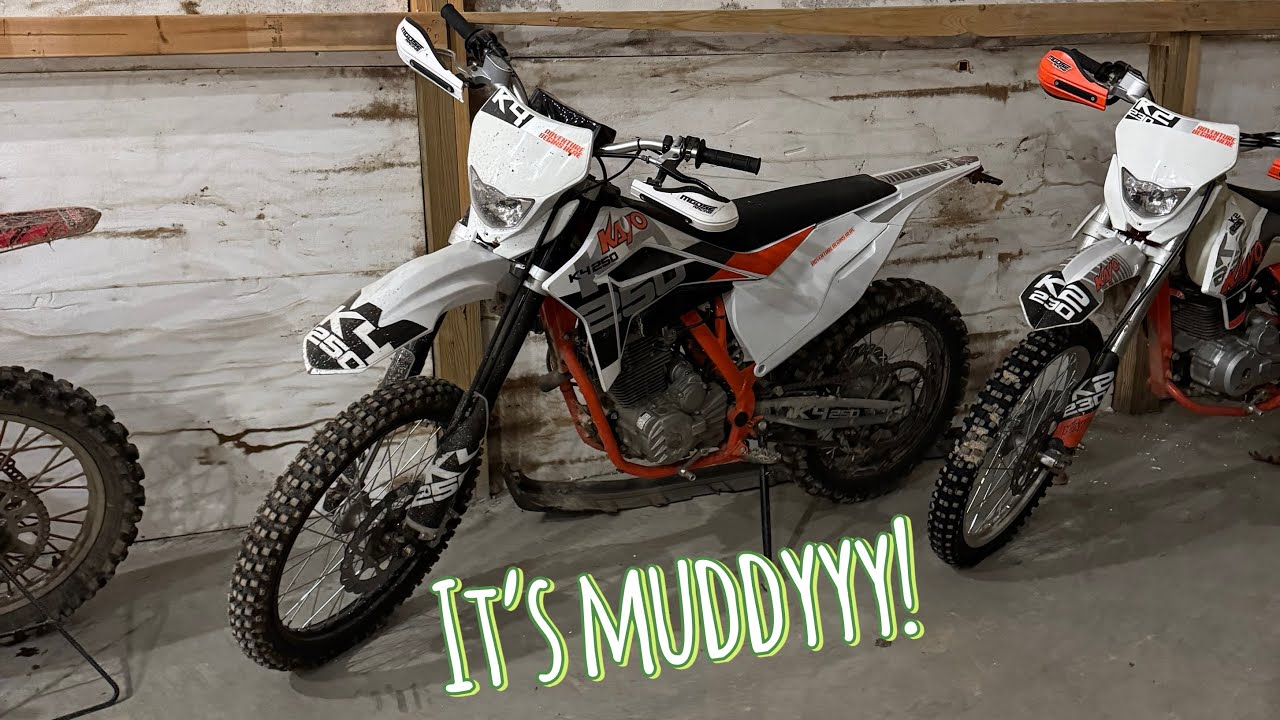 Kayo k4 250 riding the MUDDY fields after work!