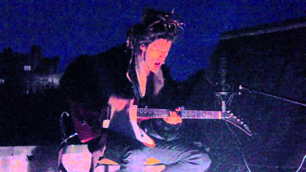 Rooftop Sessions: King Charles - Ivory Road