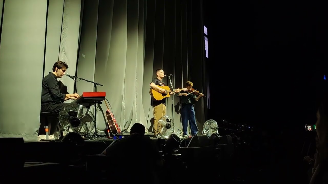 Aaron Rowe - Please Don't Hate Me // Live at 3arena Dublin 30th of September 2025