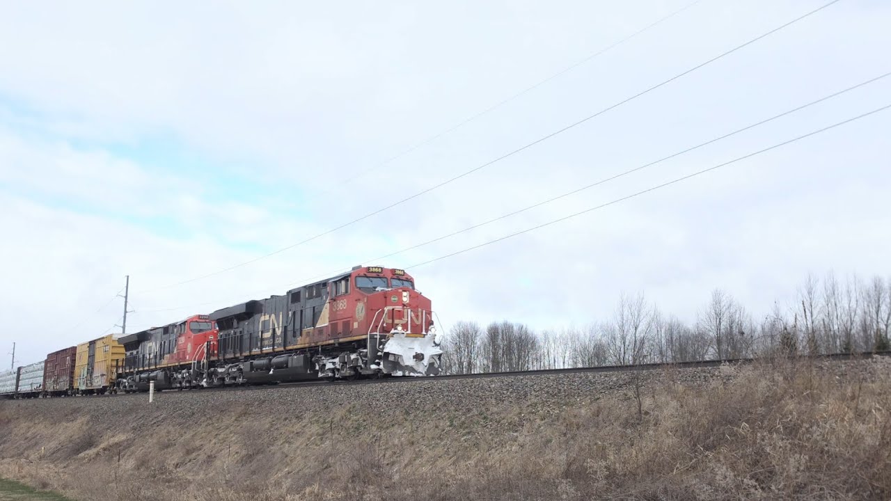 Canadian National  -  Eastbound Freight Train with DPU    17 Mar 26