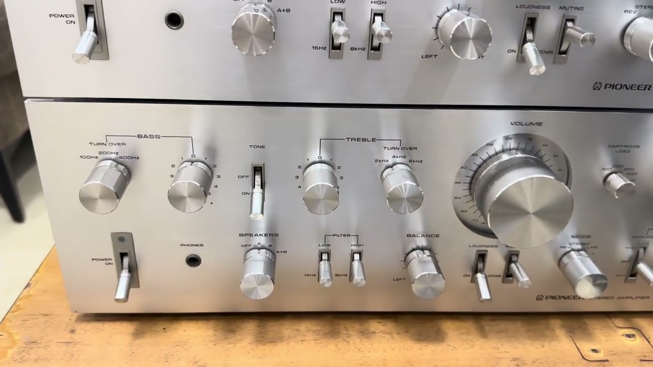 Ampy pioneer SA-8800ii.(giá 5trieu).lh zalo 0766388887