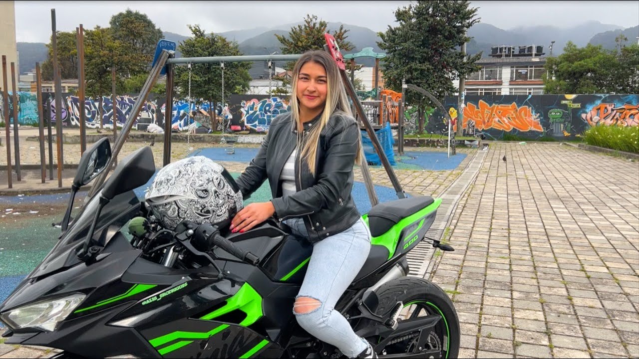 MAS mujeres en MOTO??? 😰-  NINJA 400🔥 - KIKE VELASQUEZ