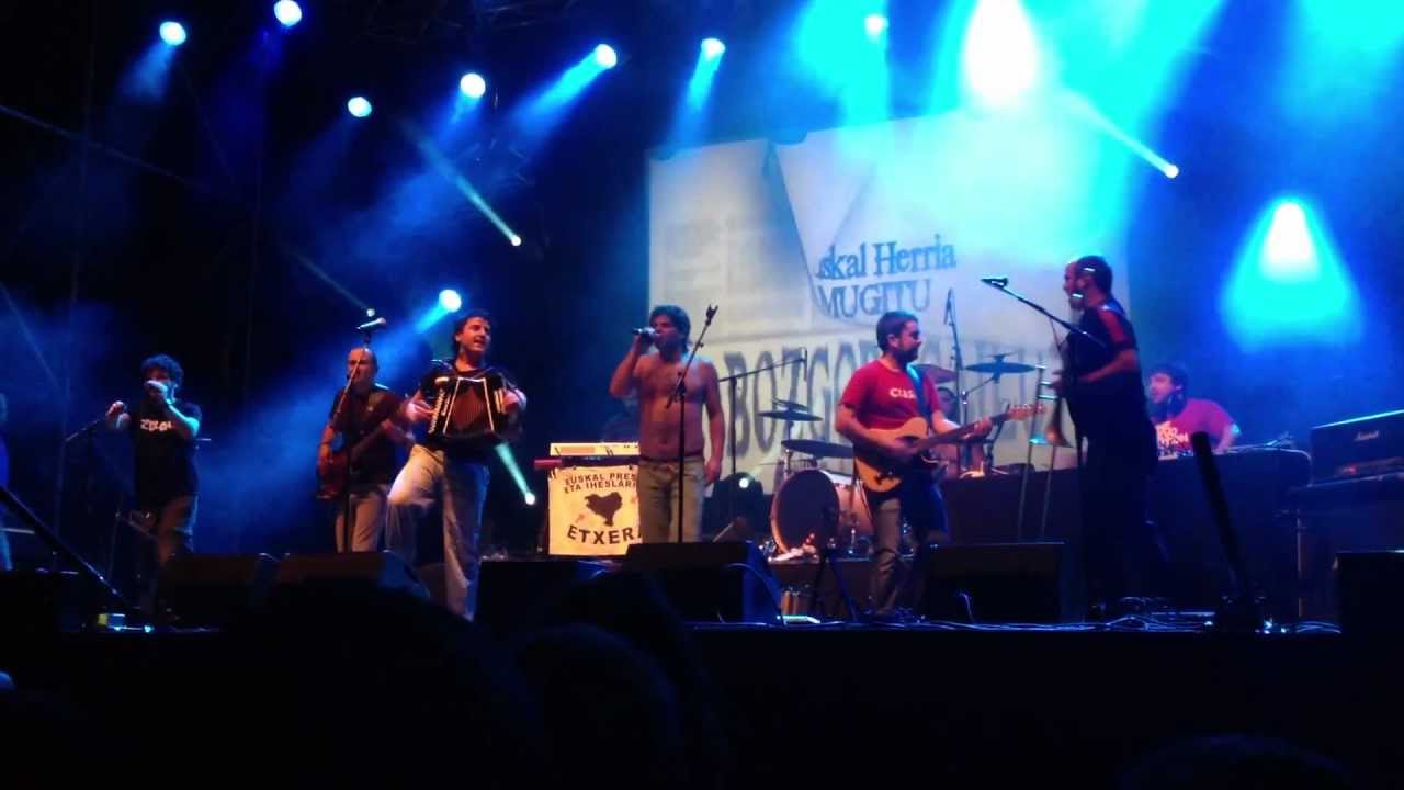 Esne Beltza - Bozgorailuetatik 14/09/2012 Vic