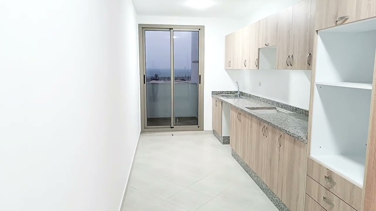 هاد المقاول طيح السوق على المقاولين ف الدار البيضاء😱كيبيع الشقق بثمن جد مناسب😍قرب شارع مولاي إسماعيل