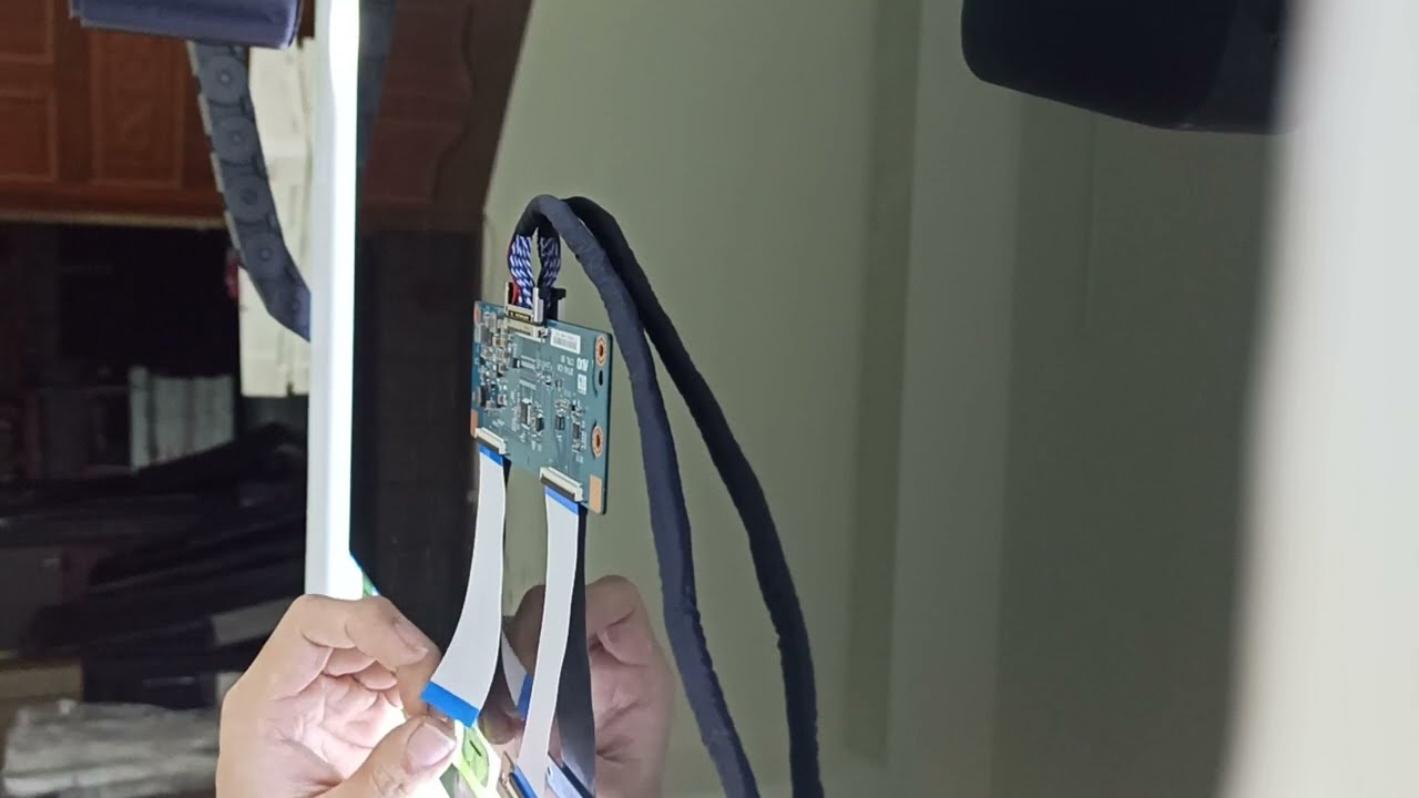 T320HVN05.6激光機 雷射機 修復液晶面板 , ITO 斷線、短路線、亮線，半線，點線，網粗，多線，亮點 皆可用雷射機修復