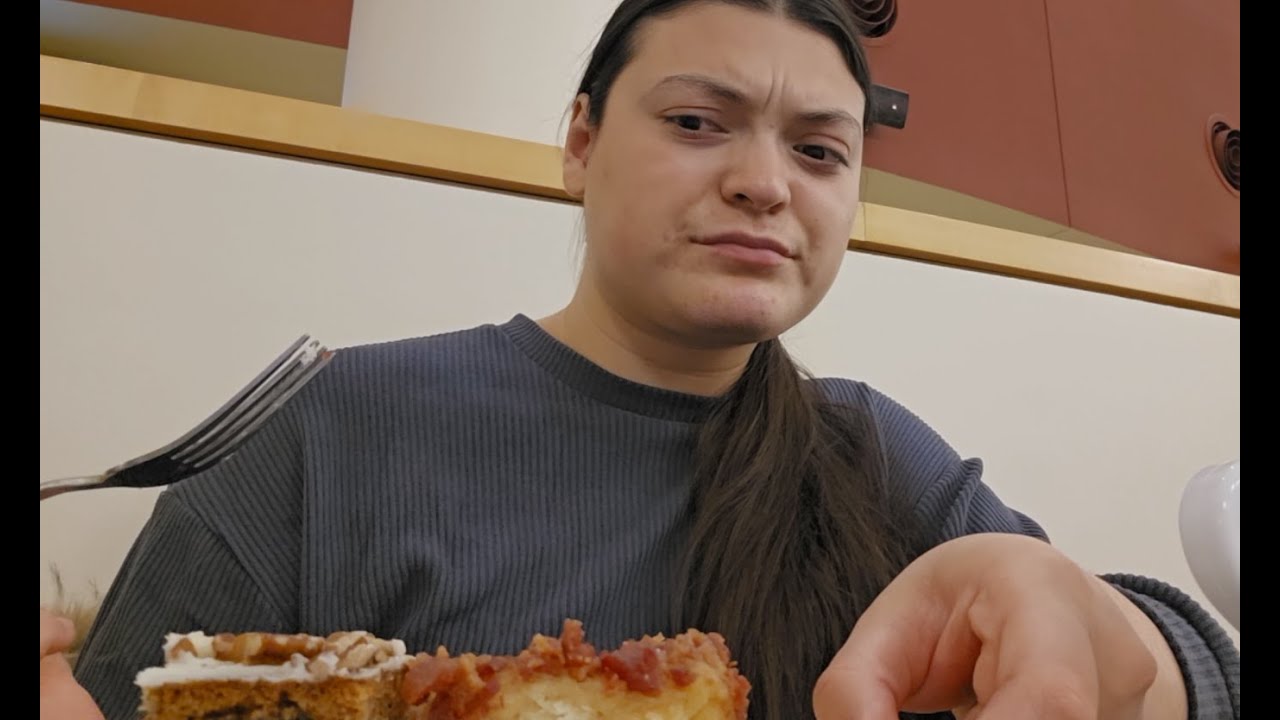 They put meat in my dessert... | Vlogmas Day 11