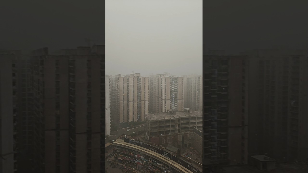 Noida heavy rain 🌧️