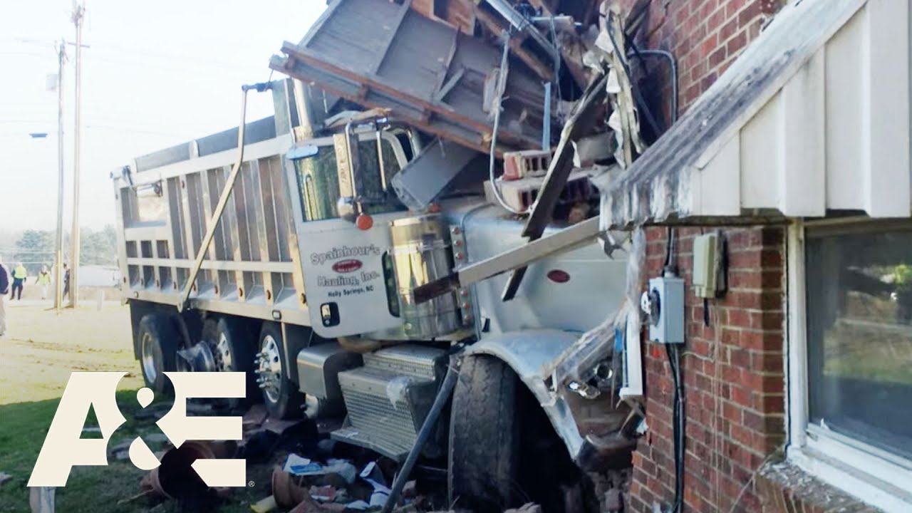 Dump Truck BARRELS into House After Collision with Stop-Sign Runner | Road Wars | A&E