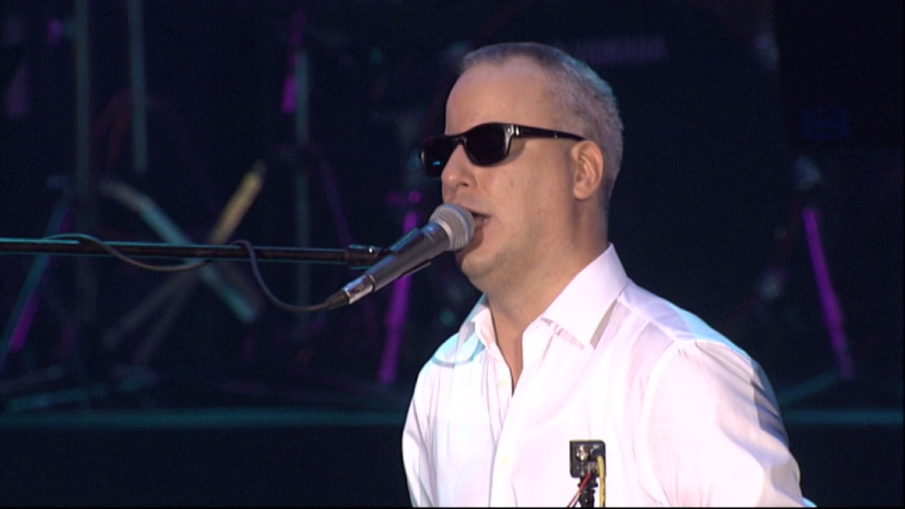 Sasa Matic - A ti si izabrala njega - (Live) - (Arena 08.03.2016.)